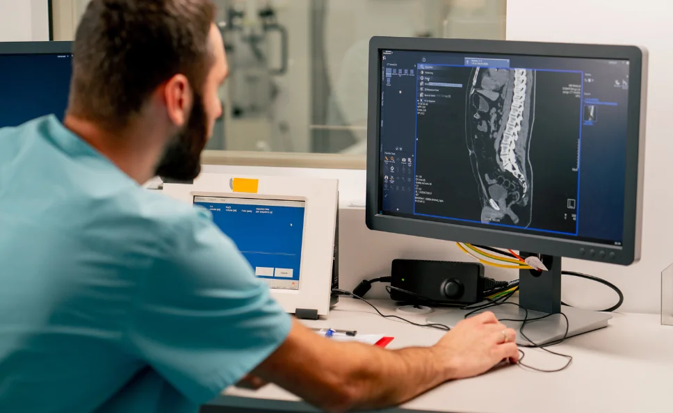 Melbourne Spine Studio | Dr Alvin Pun | Victoria | Consultation | Surgery